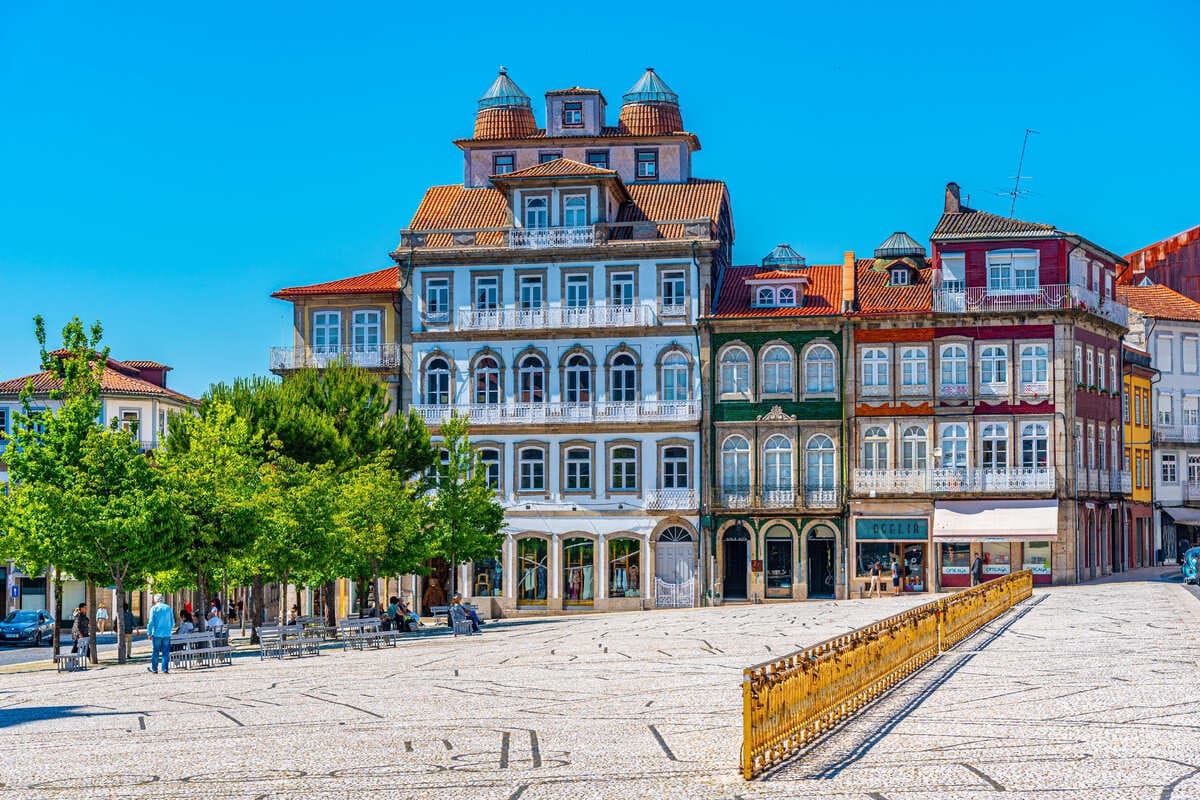 Pombaline-Buildings-In-Guimaraes-Portugal